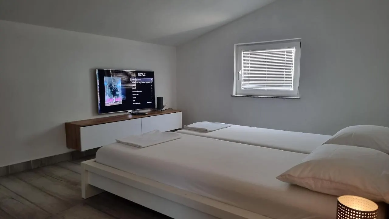 Holiday home Aleya Ferienhaus Mit Pool Medulin